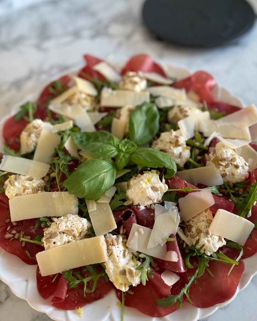 Breasola med parmesan- och tryffelkräm