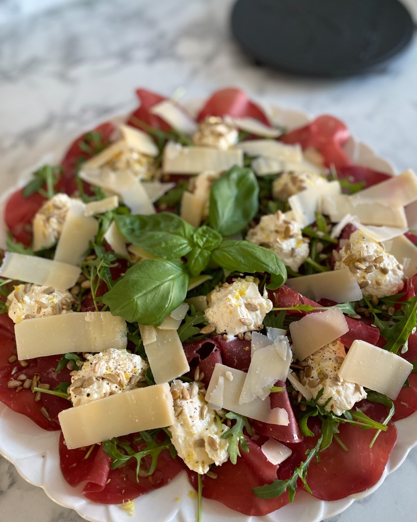 Breasola med parmesan- och tryffelkräm