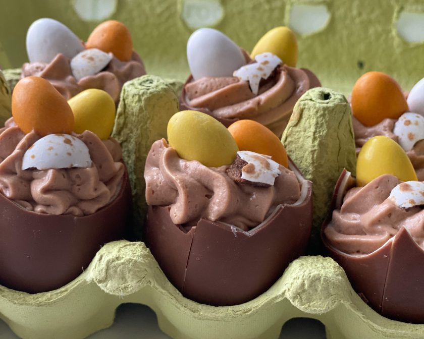 Chokladägg med chokladmousse