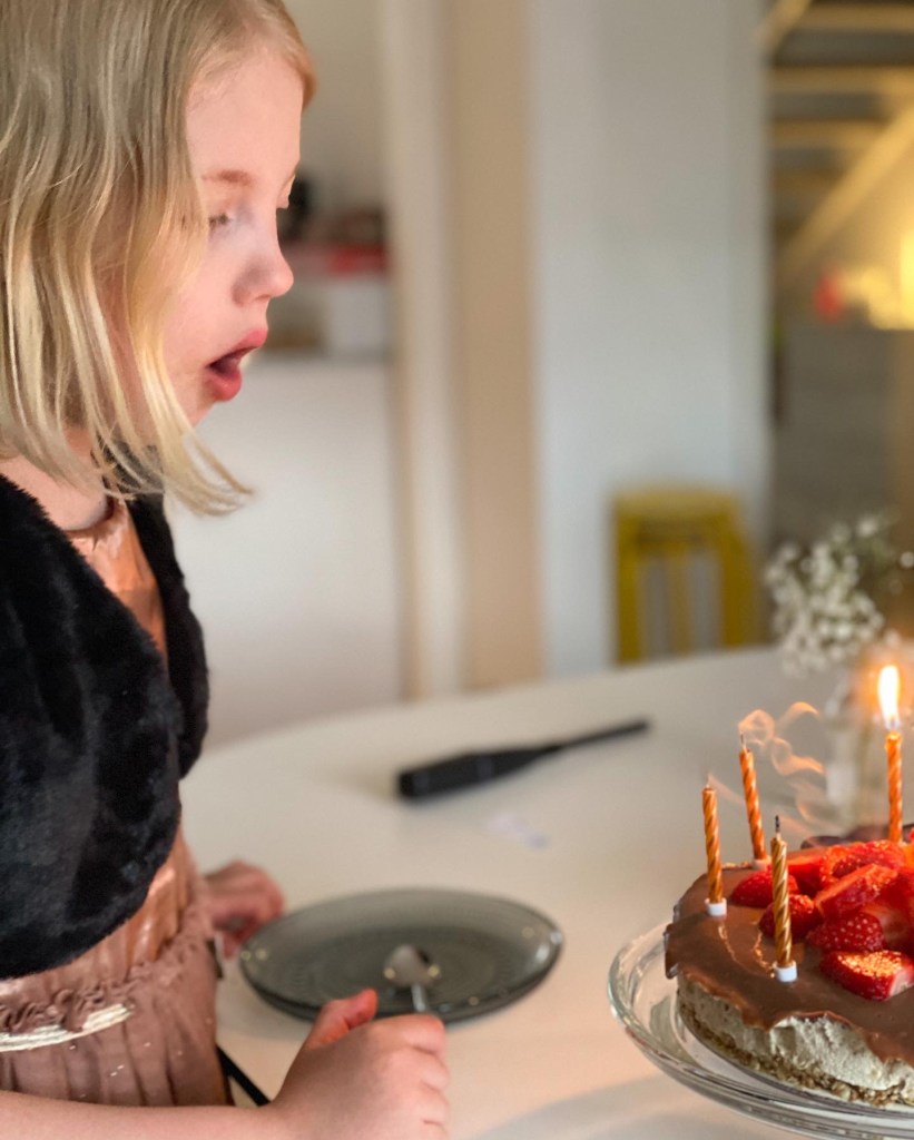Milly 7 år
