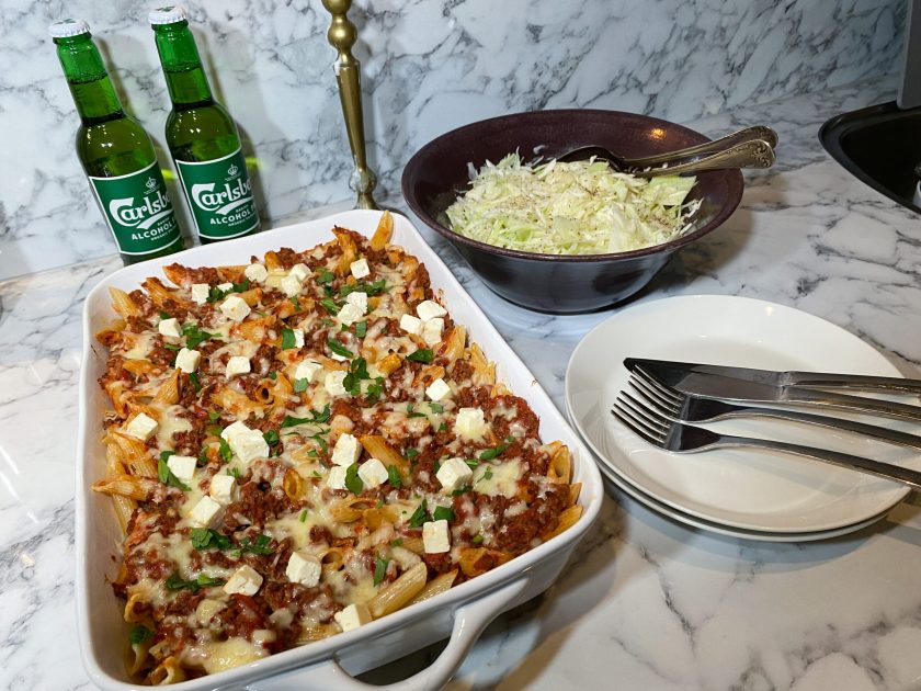 Köttfärssås- och pastagratäng