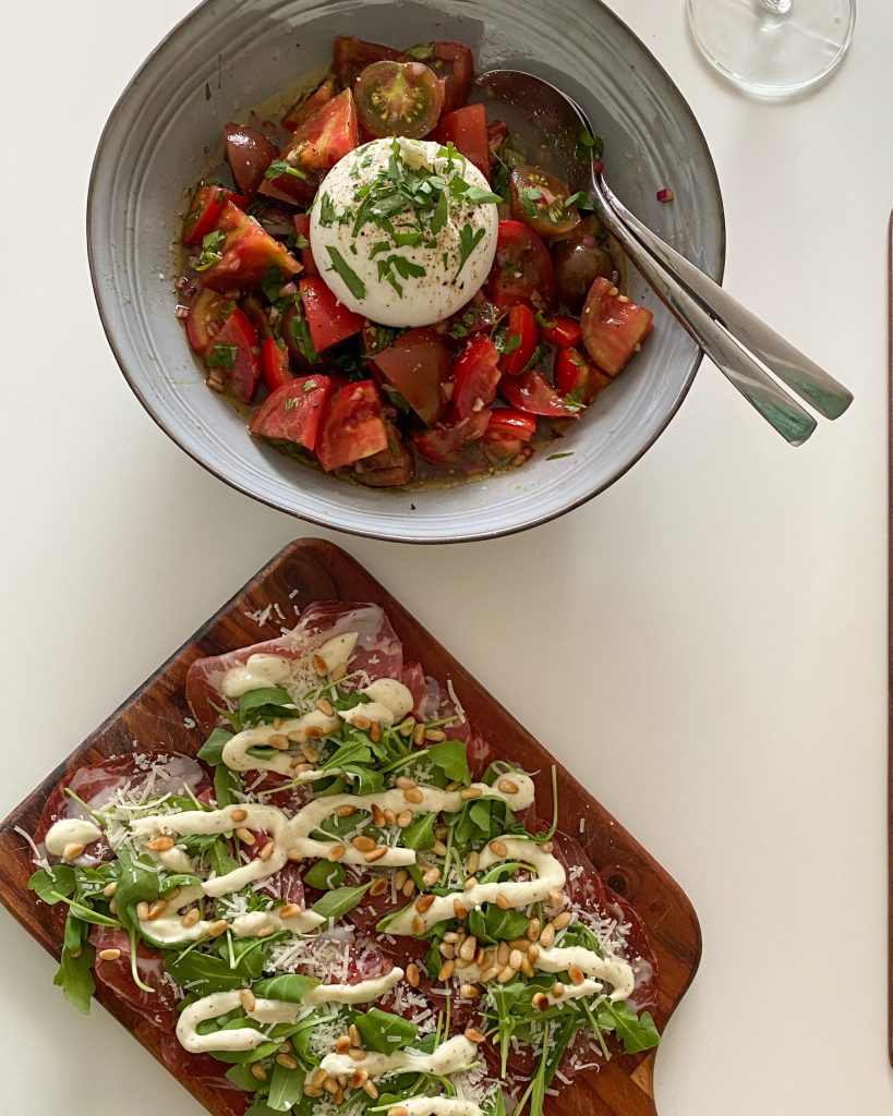 Marinerad tomatsallad med burrata
