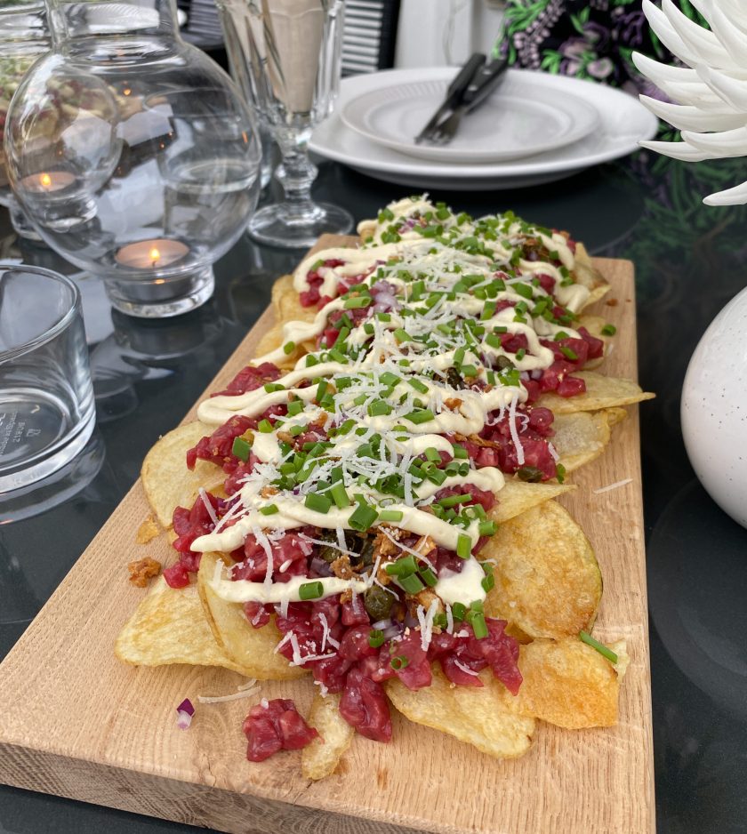 Råbiff på planka