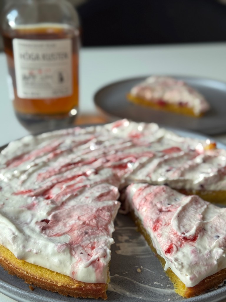Saffranskladdkaka med rom