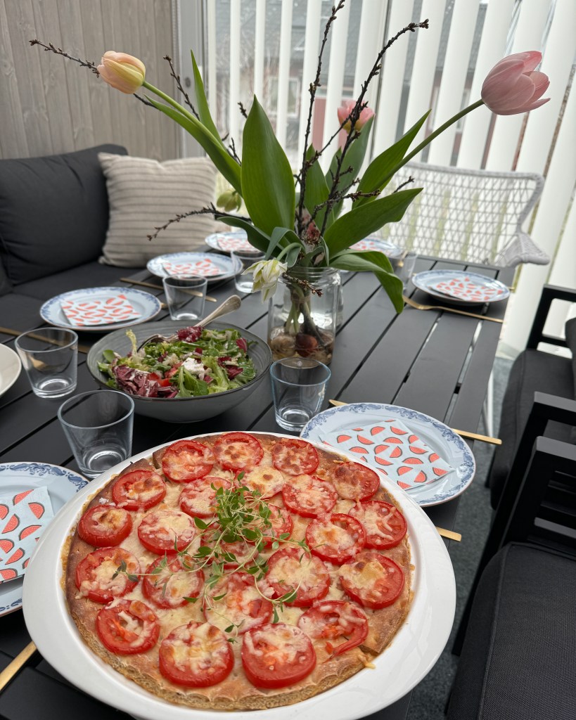 Varm smörgåstårta